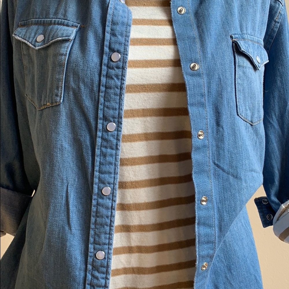 NWOT Western Button Down { Jean } - Picture 5 of 8